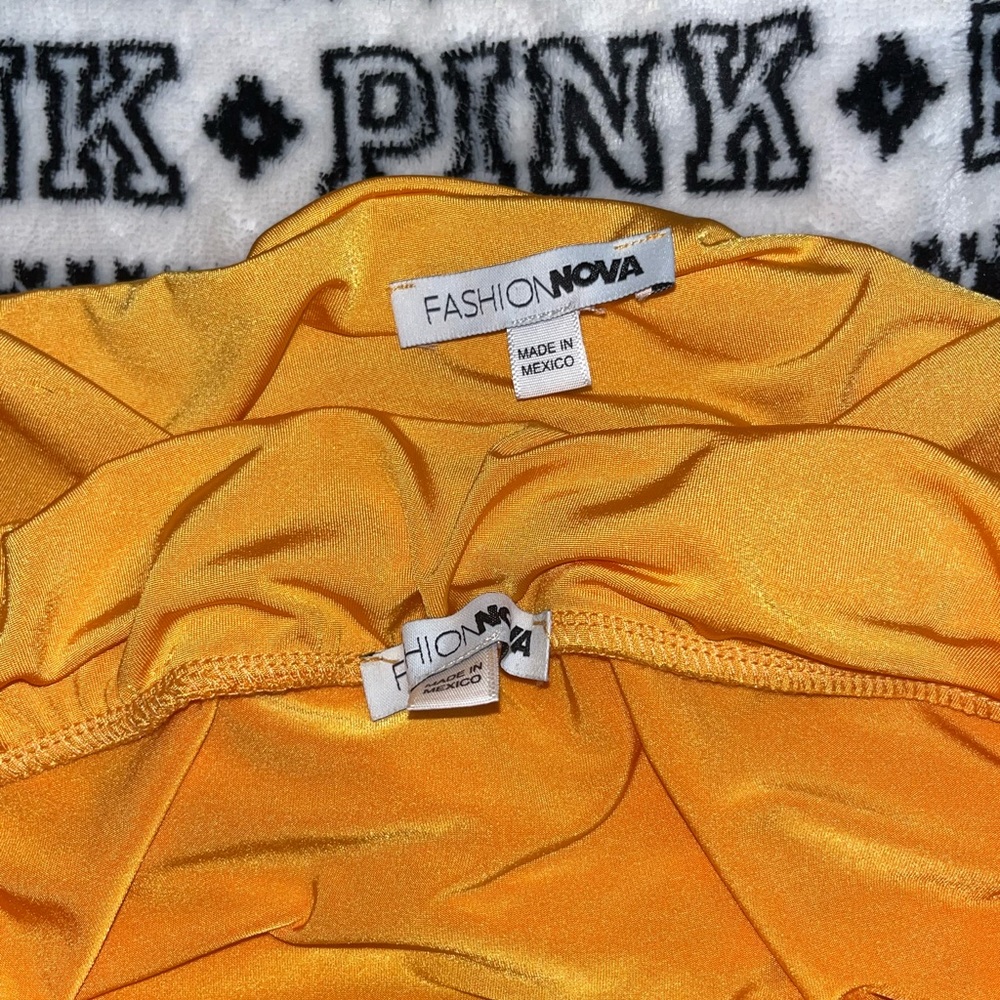 Fn 2 piece - Picture 2 of 2